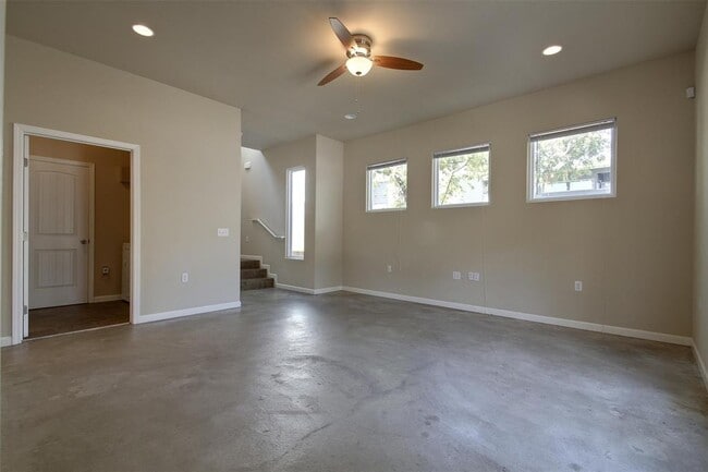 Building Photo - 4509 Depew Ave