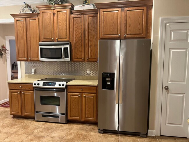 Building Photo - Baynard Park