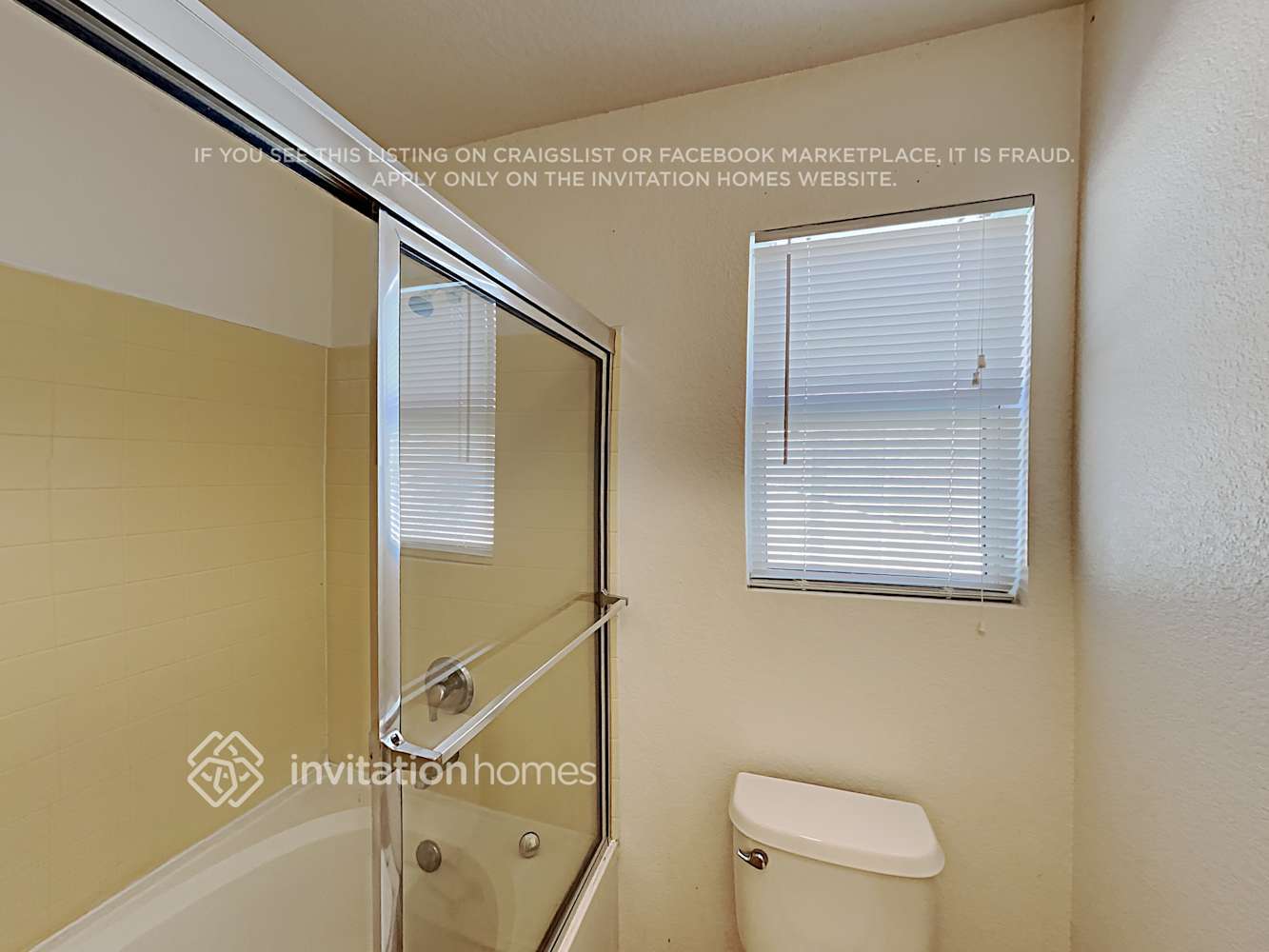 Building Photo - 9912 Via Delores Ave