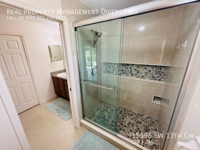 Building Photo - 15596 SW 13th Cir