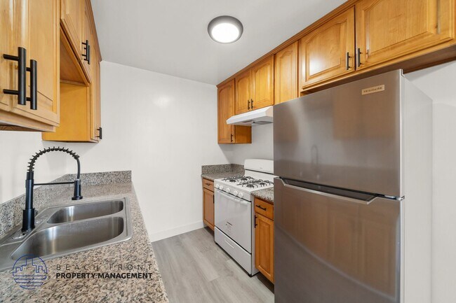 Building Photo - 2935 W. 141st Place