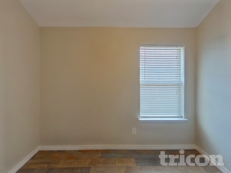 Building Photo - 157 Spring Hollow Dr