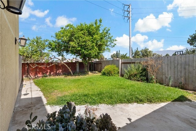 Building Photo - 2858 Laureltree Dr