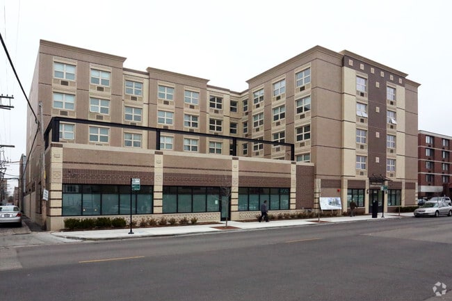 Primary Photo - Darul Amaan Senior Living