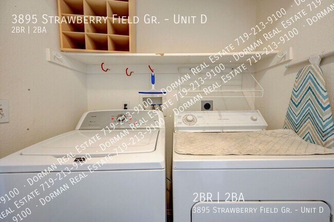 Building Photo - 3895 Strawberry Field Grove