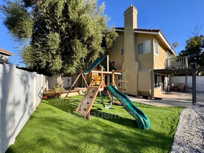 Building Photo - 40085 Temecky Way