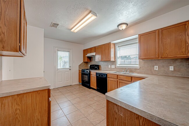 Building Photo - 7127 Sedona Ct