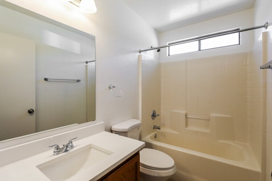 Building Photo - 4381 Via Rio Azul S