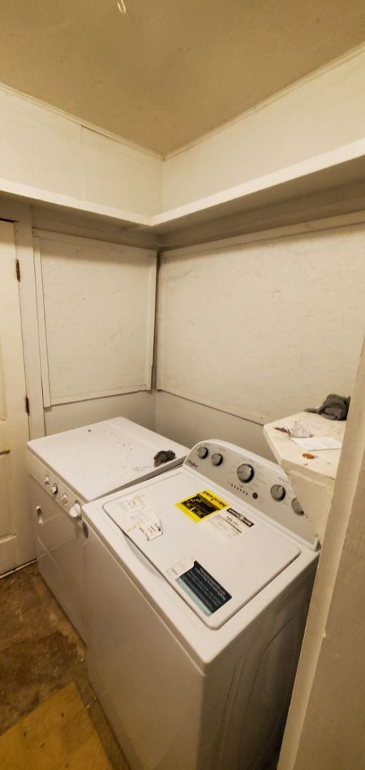 Building Photo - Large 4 Bedroom House On Hwy 105