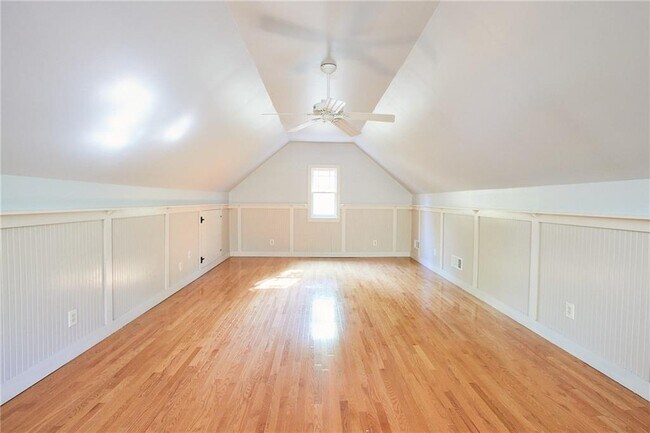 Building Photo - 1843 Butlers Ln