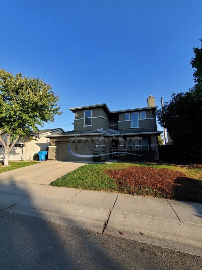 Primary Photo - Two Weeks Free Move-in Special!