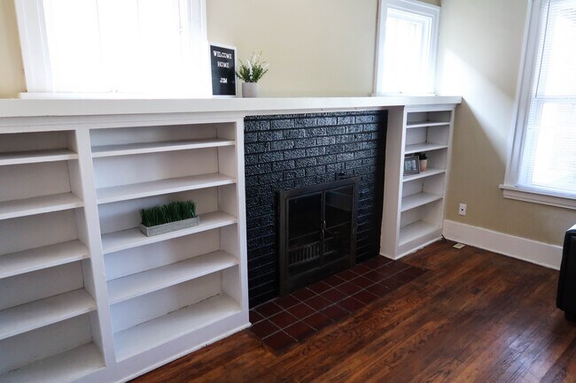 Building Photo - 604 S Lincoln Ave