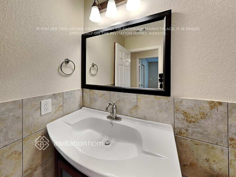 Building Photo - 6221 August Run