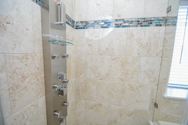 Building Photo - 4914 Big Spring Cir