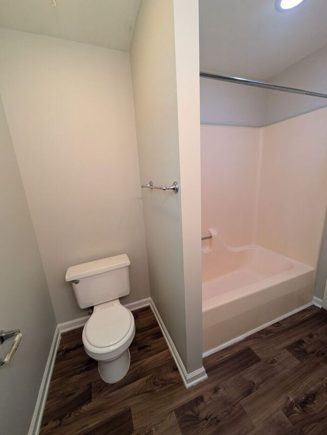 Building Photo - 2BD/1.5BA Townhome At Strawberry Patch in ...