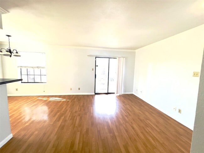 Building Photo - 2750 Holly Hall St