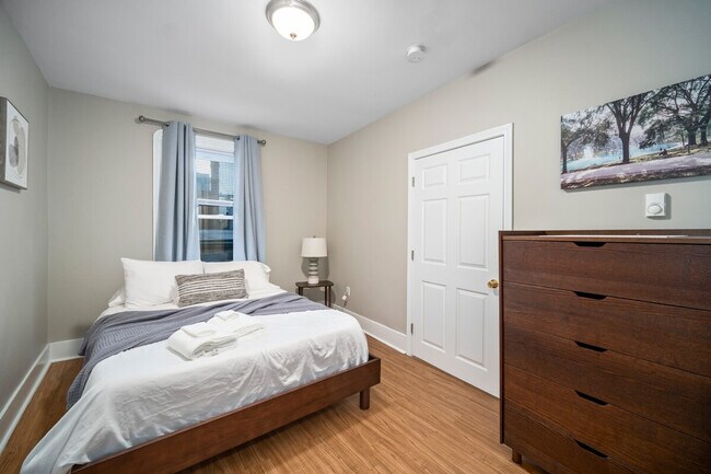 Building Photo - 4 Baldwin Pl