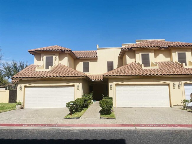 Primary Photo - 707 St James Dr