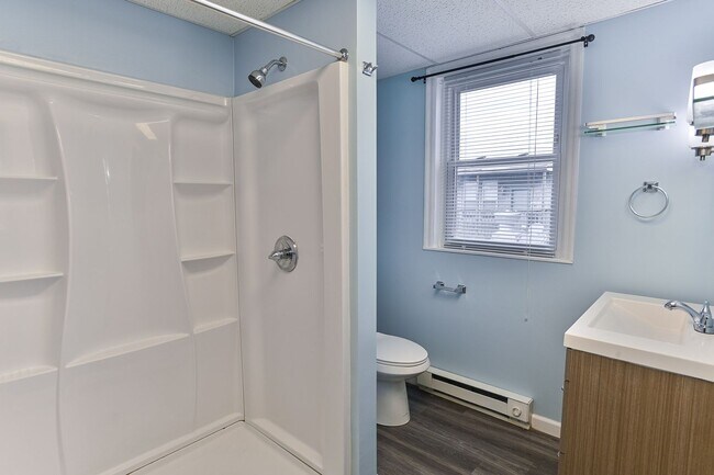 Building Photo - 1306 N 3rd St