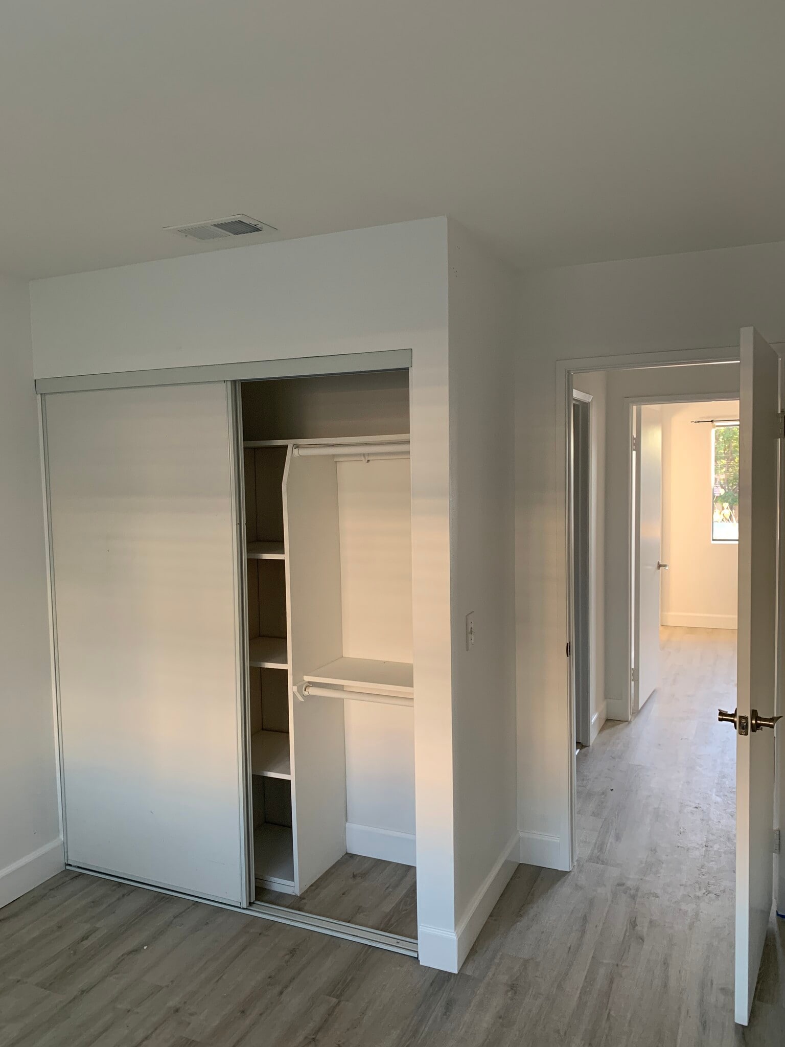 Building Photo - 41 Harkness Ave