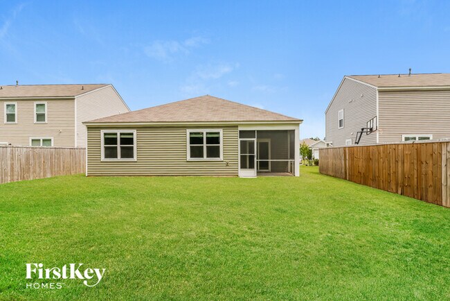 Building Photo - 544 Wayton Cir