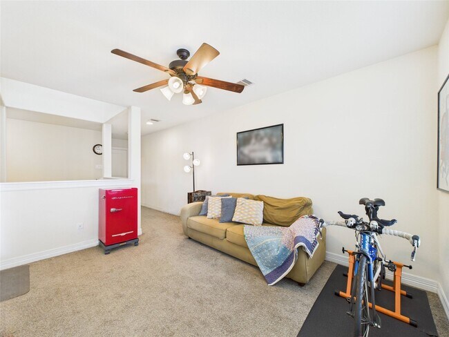 Building Photo - 22 Tassia Ln