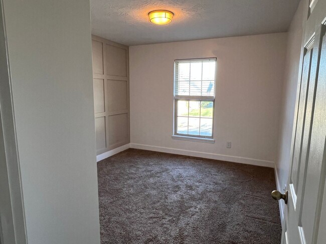 Building Photo - All Brick Home is Carver Woods