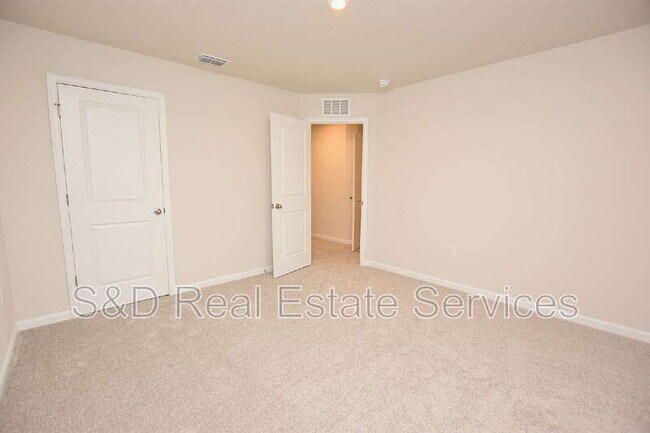 Building Photo - 622 Manchester Path