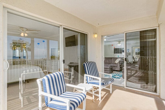 Building Photo - 555 Fillmore Ave