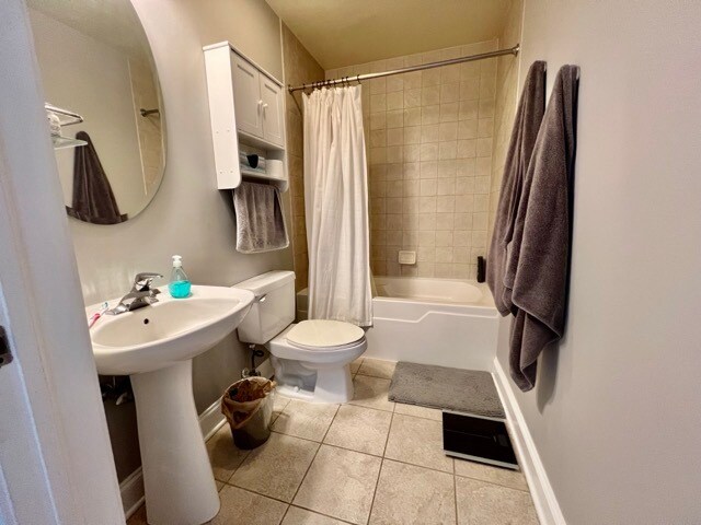 Building Photo - 1001 W Madison St