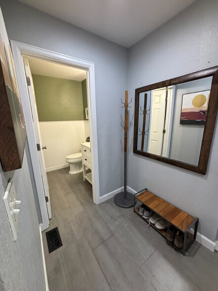 Building Photo - 10144 Madison St