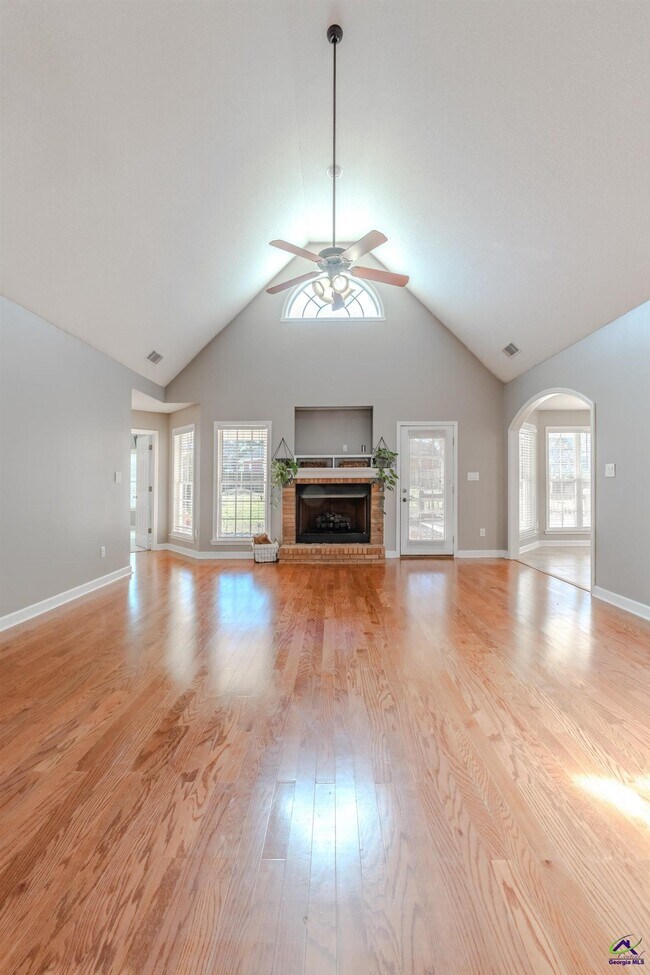 Building Photo - 611 Bay Laurel Cir
