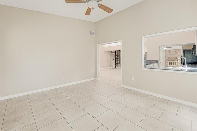 Building Photo - 2302 Brook View Ln