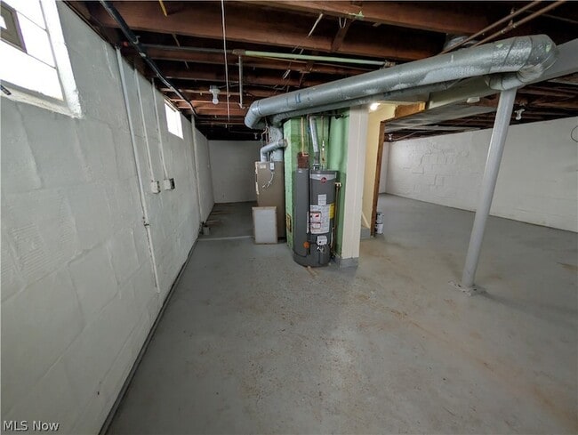 Building Photo - 637 E Wilbeth Rd