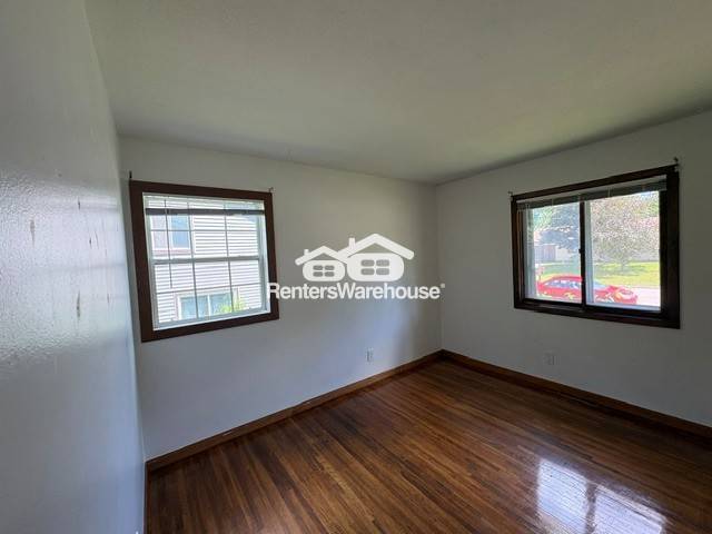 Building Photo - 255 Twilite Terrace NE