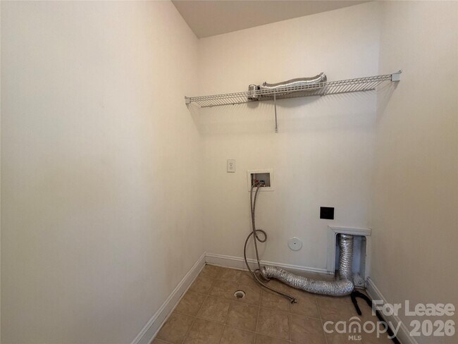 Building Photo - 12331 Cumberland Cove Dr