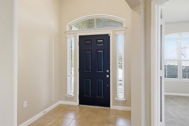 Building Photo - 609 Carly Ann Ln