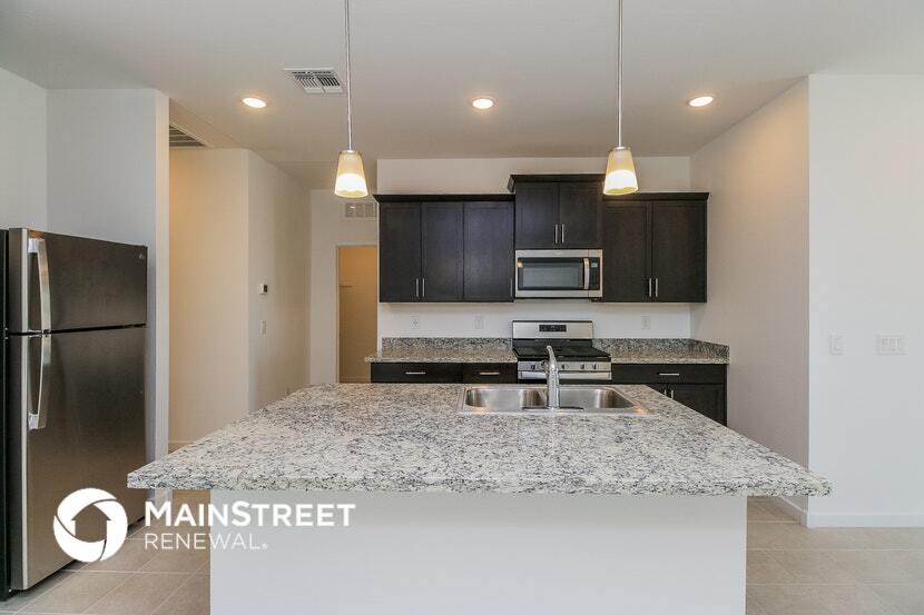 Building Photo - 22658 N Chase Dr