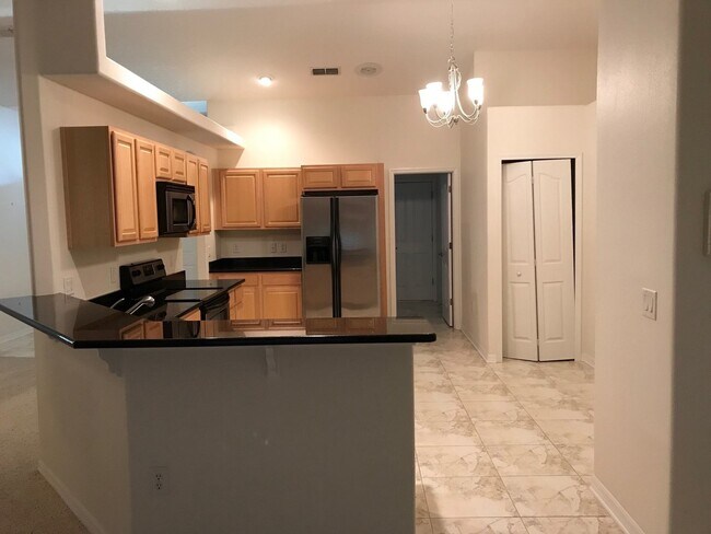Building Photo - 4/2/3 Single  Family Home