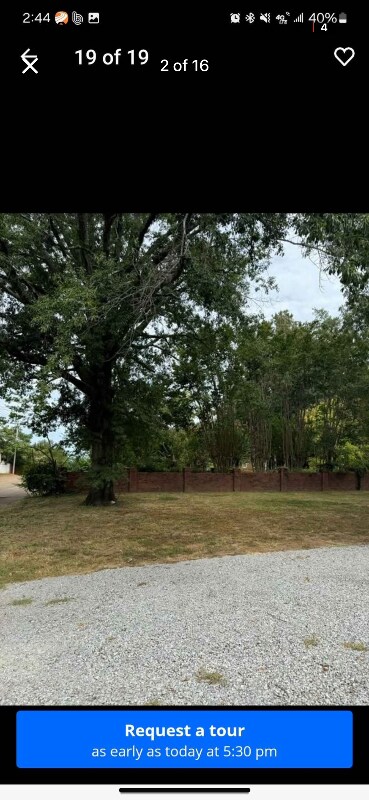 Building Photo - 370 W Chulahoma Ave