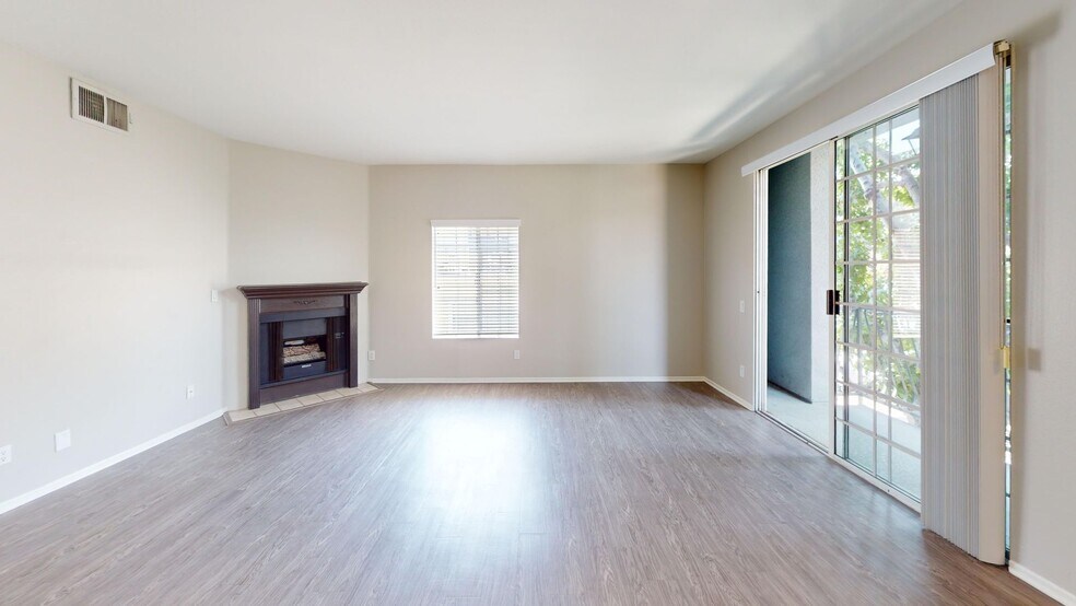 Interior Photo - Kester View