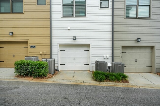 Building Photo - 772 Aerial Way