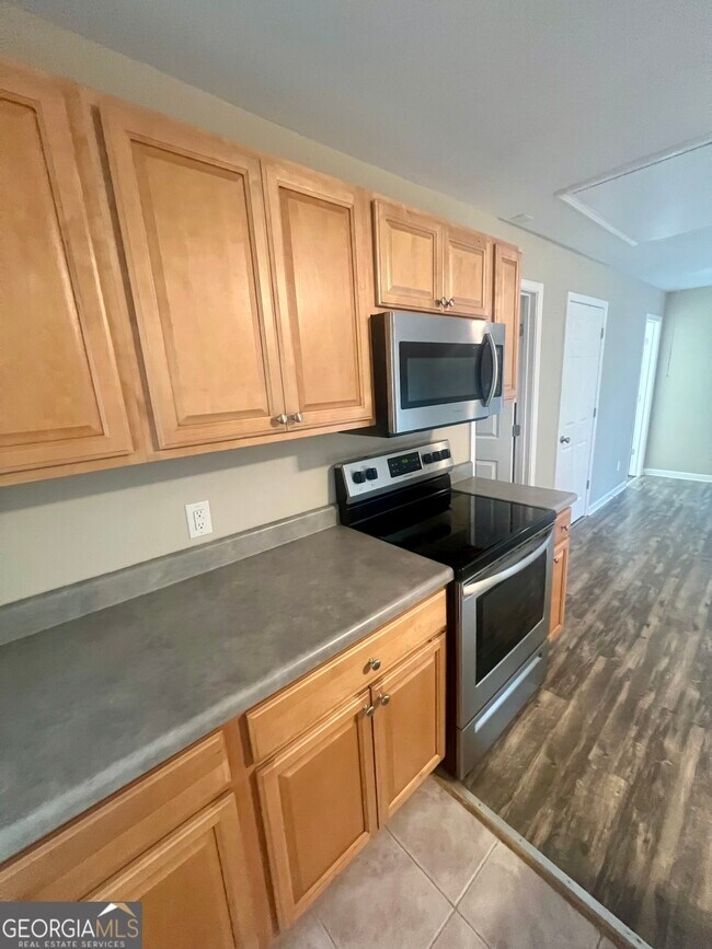 Building Photo - 1097 Tucker Rd