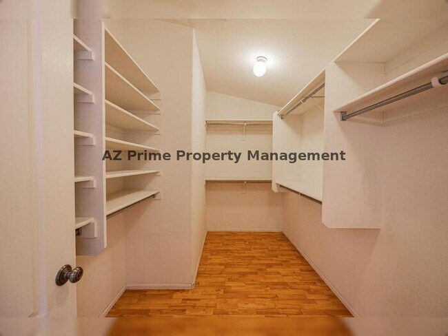 Building Photo - 16090 W Latham St