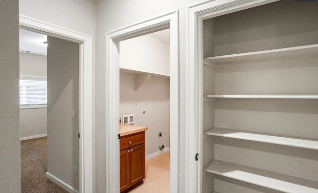 Building Photo - Beautiful and Spacious Single Family Condo...