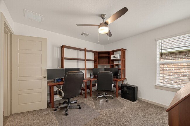 Building Photo - 1119 Kinder Sky Ln