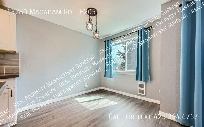 Building Photo - 15280 Macadam Rd S