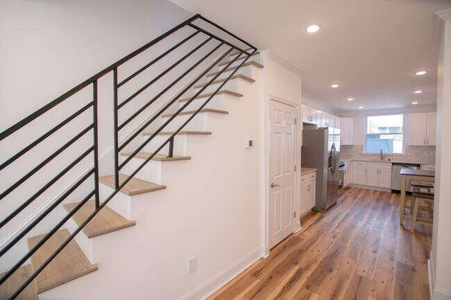 Building Photo - Renovated South Philadelphia Rowhome