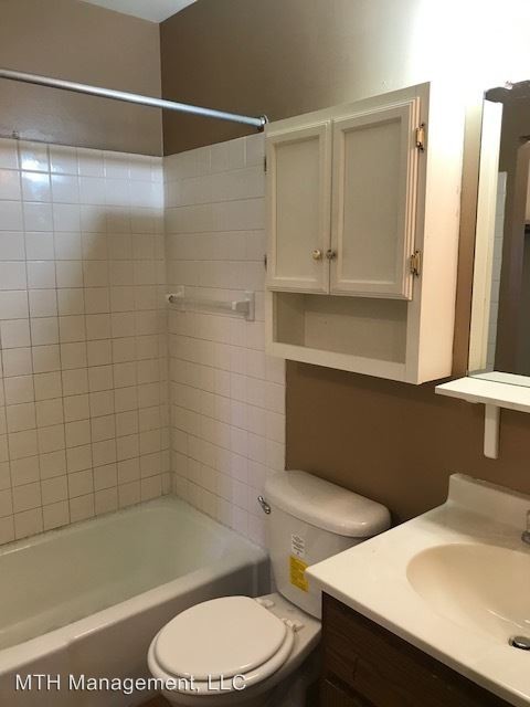 Building Photo - 1 br, 1 bath Apartment - 1605 Bacon Avenue