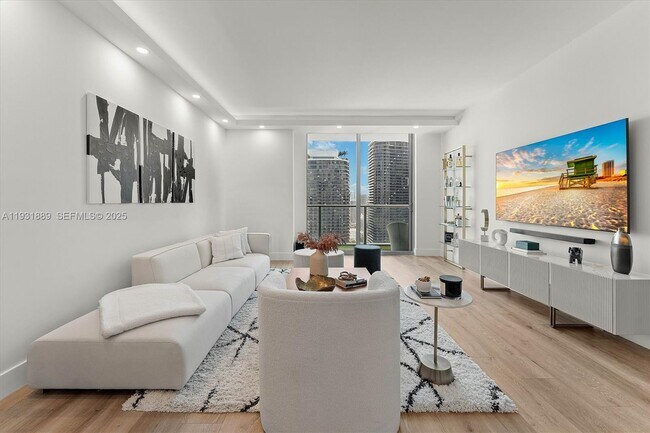 Building Photo - 1100 S Miami Ave